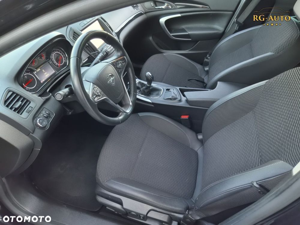 Opel Insignia - 32