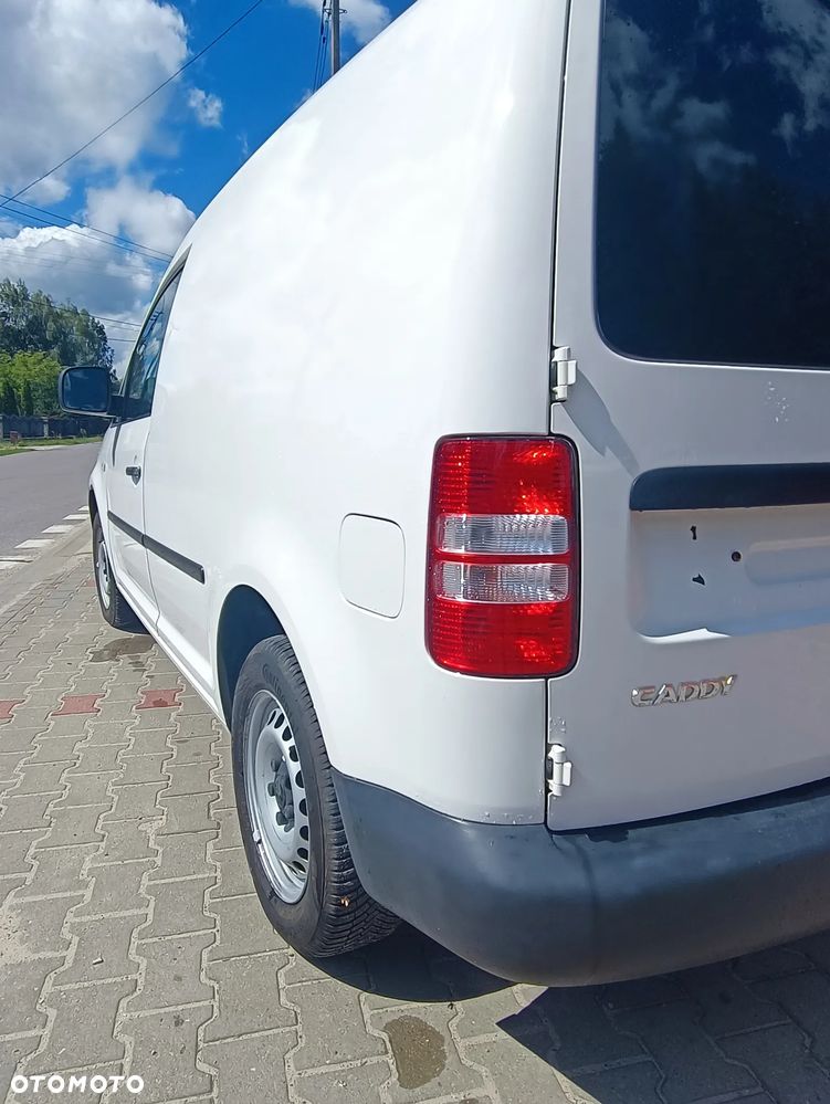 Volkswagen Caddy Comfortline - 11