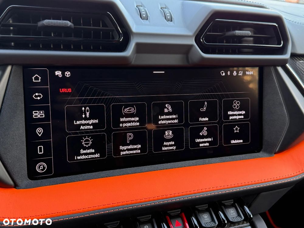 Lamborghini Urus - 26