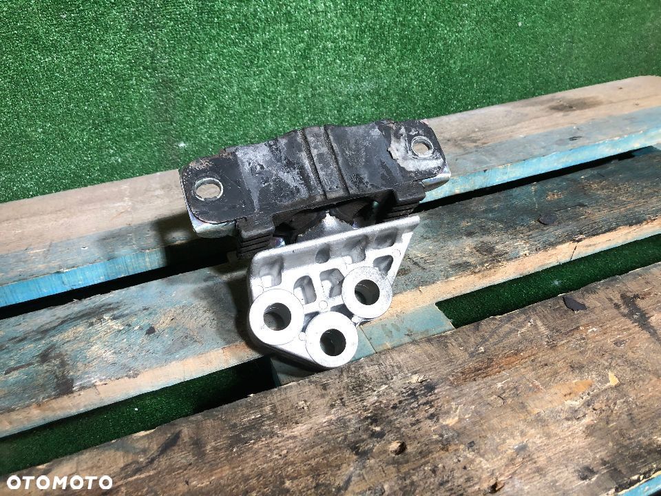 ŁAPA PODUSZKA SKRZYNI BIEGÓW FIAT DOBLO II 1.6 JTD MJET - 2