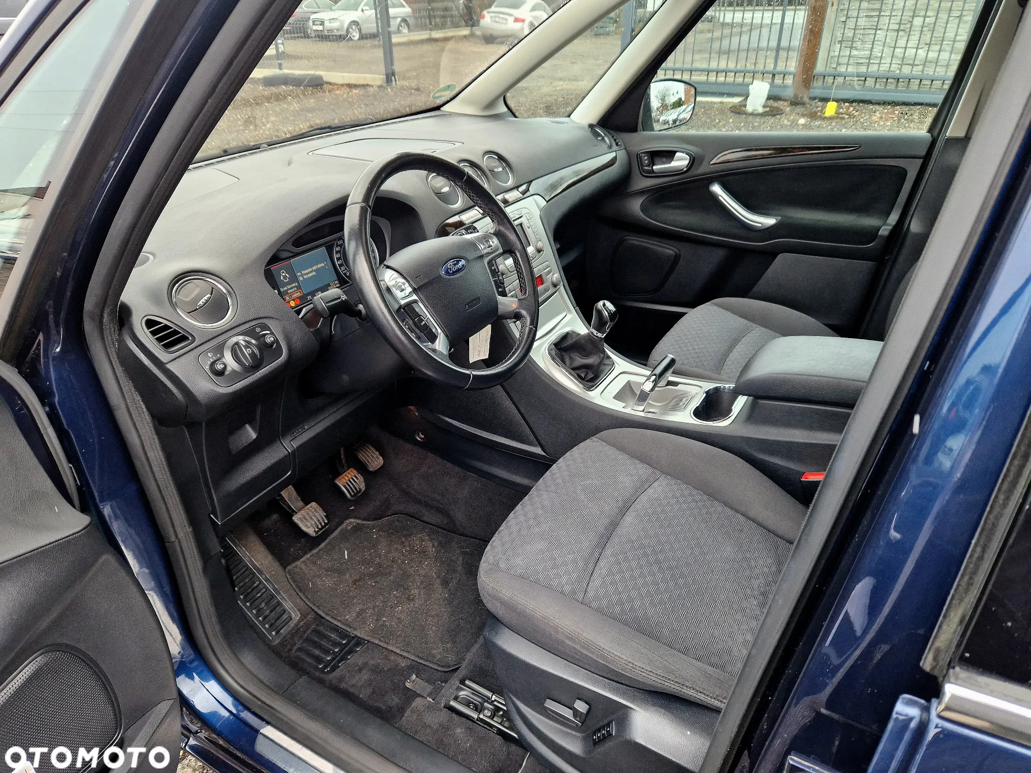 Ford Galaxy 2.0 Ghia - 15