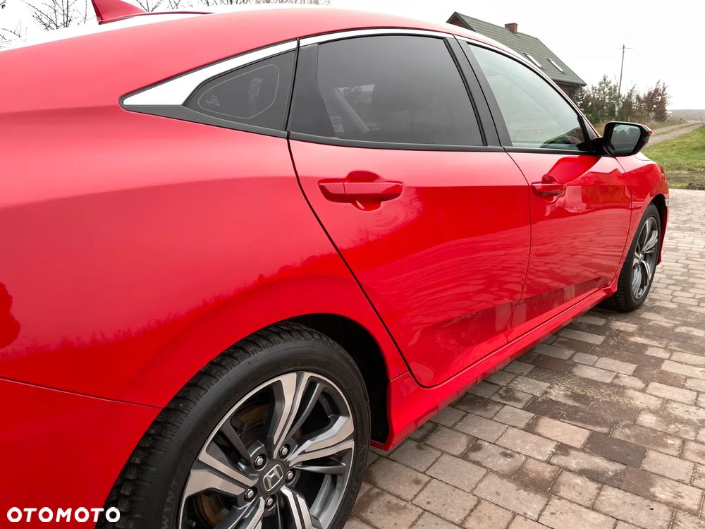 Honda Civic 1.5 T Elegance CVT - 9