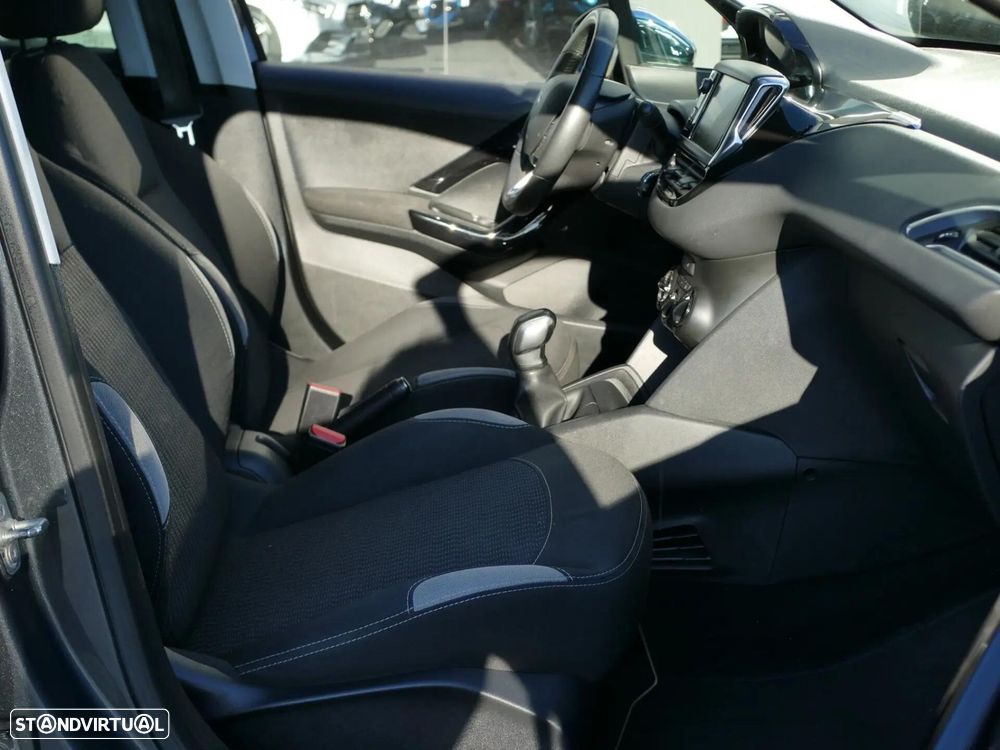 Peugeot 208 1.4 HDi Active - 29