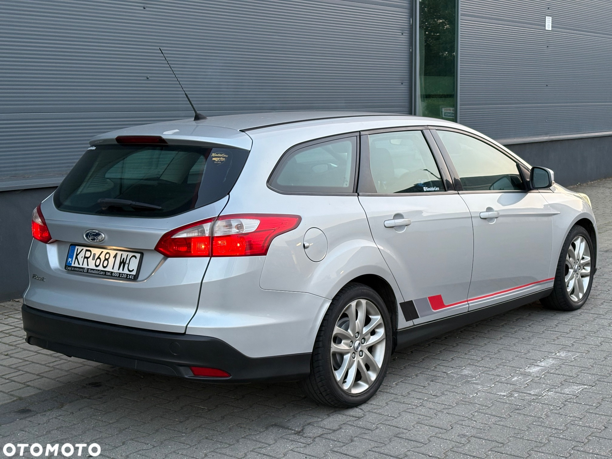 Ford Focus 1.6 TDCi Ambiente - 3