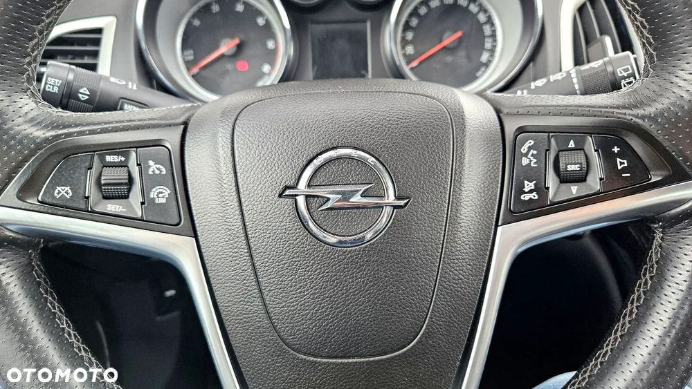 Opel Astra IV GTC 2.0 CDTI Sport S&S - 19