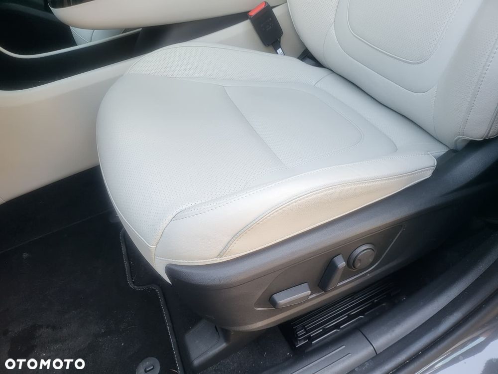 Hyundai Tucson 1.6 T-GDi HEV Platinum 2WD - 18