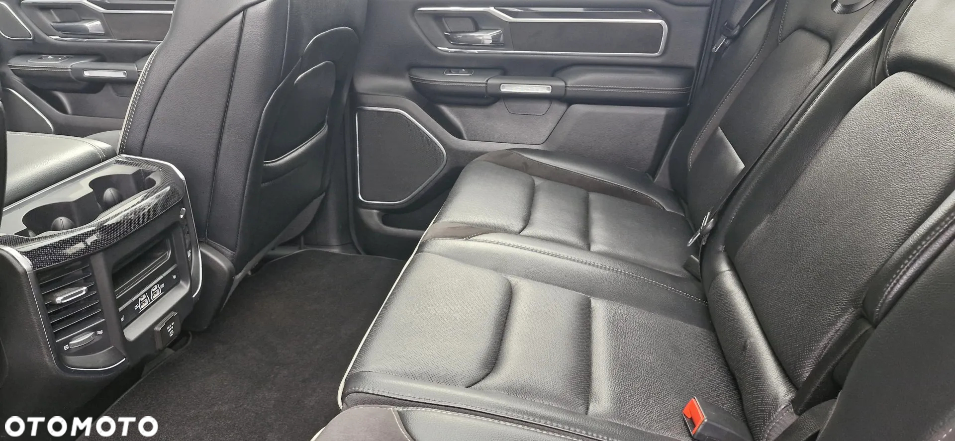 RAM 1500 Crew Cab Laramie - 21