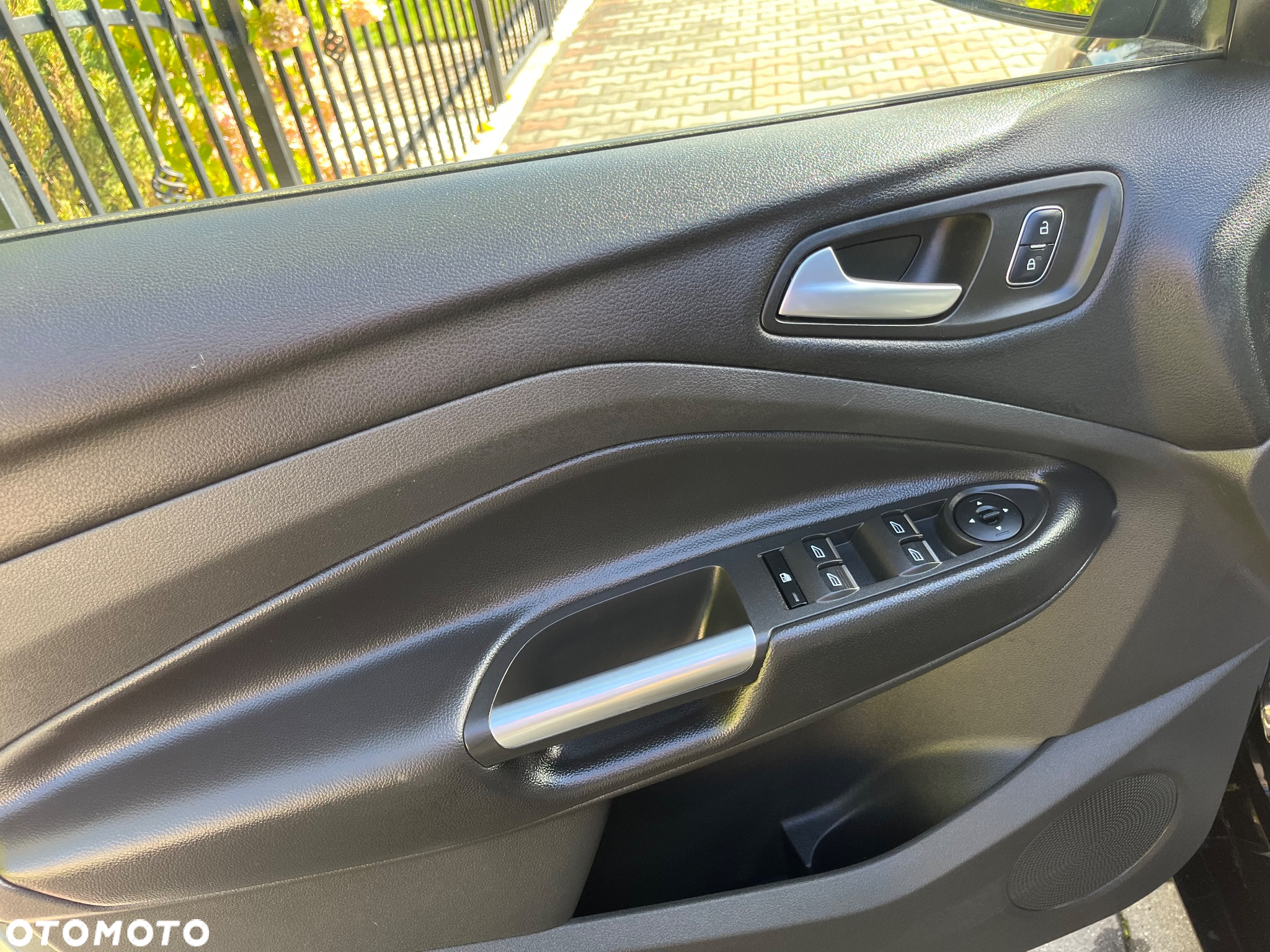 Ford Kuga 1.5 EcoBoost 2x4 ST-Line - 21