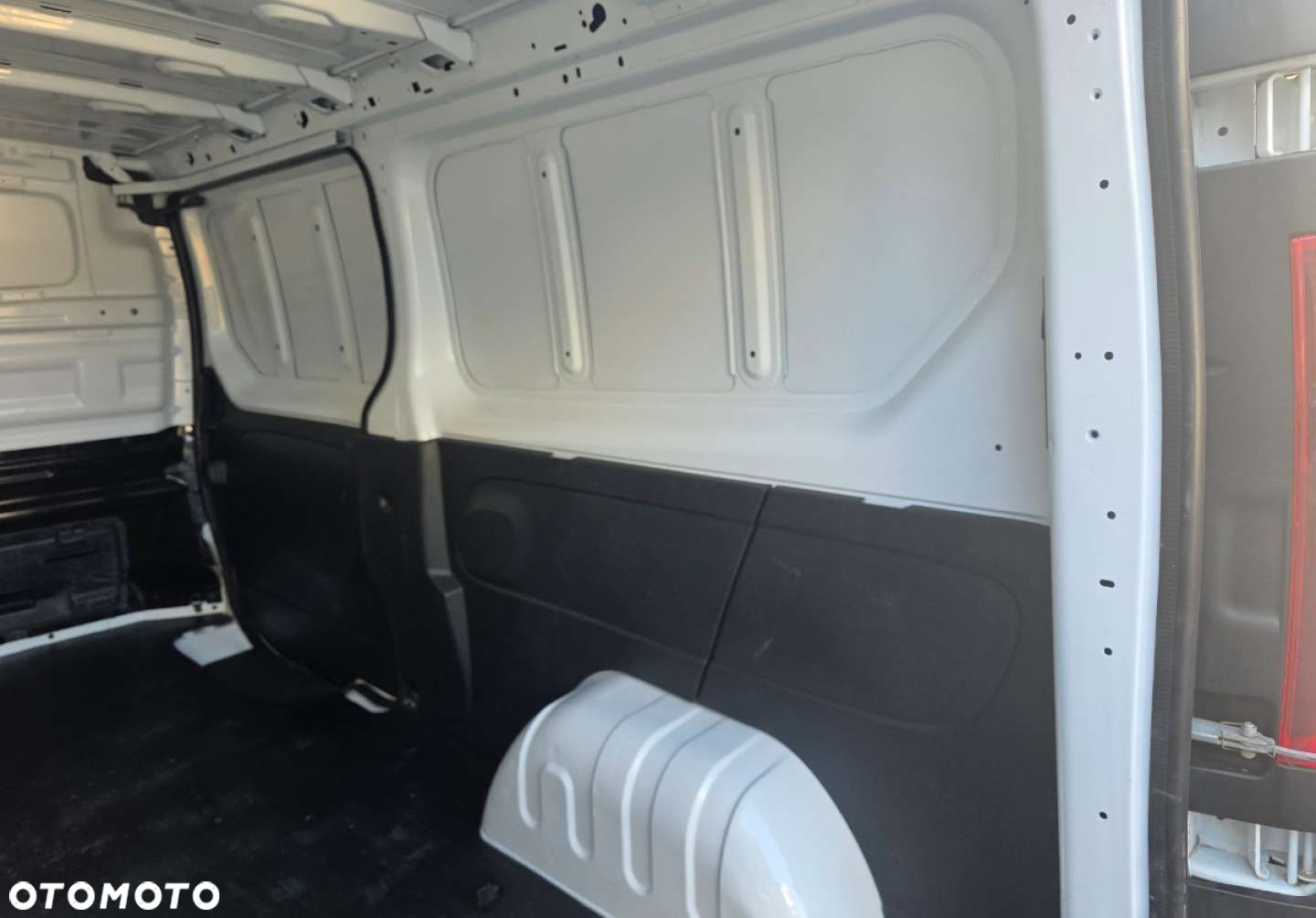Renault Trafic - 25