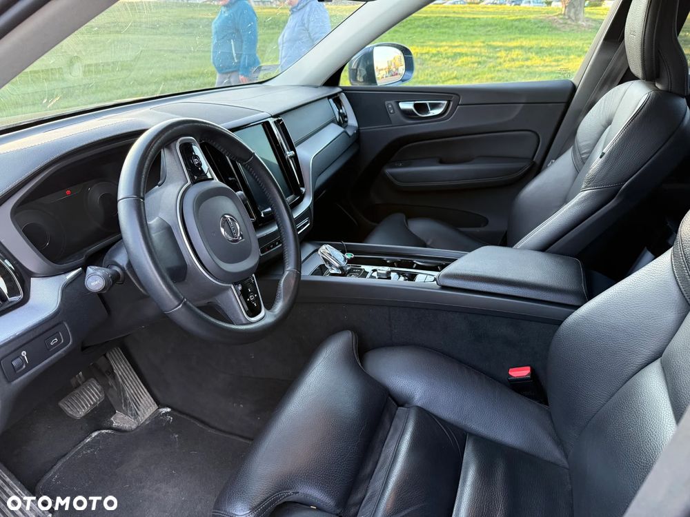 Volvo XC 60 B4 D AWD Inscription - 8