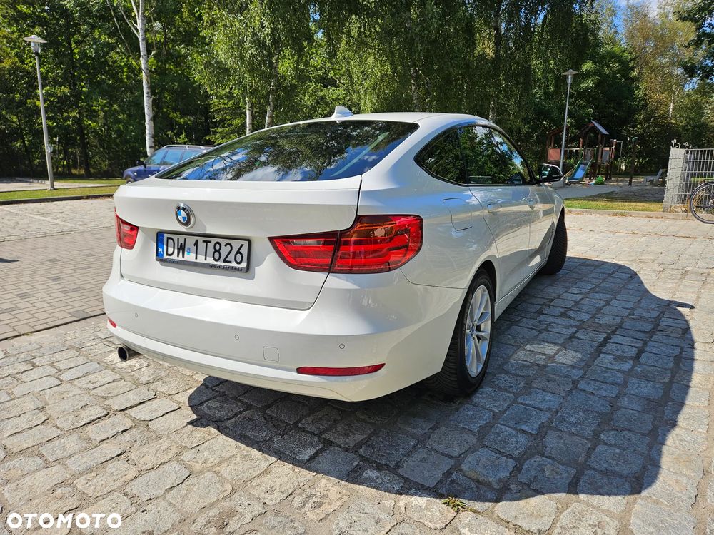 BMW 3GT 320i - 4