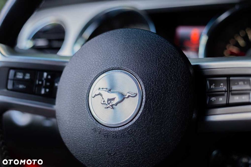 Ford Mustang 3.7 V6 Premium - 14