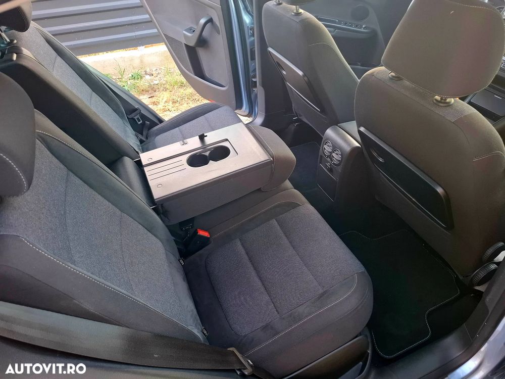 Volkswagen Golf Plus - 15