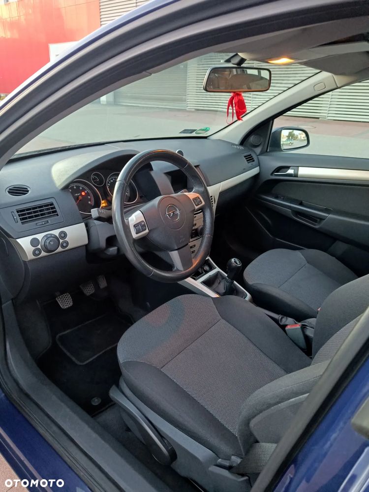 Opel Astra 1.4 - 5