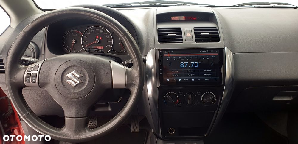 Suzuki SX4 1.6 VVT 4x2 Comfort - 15