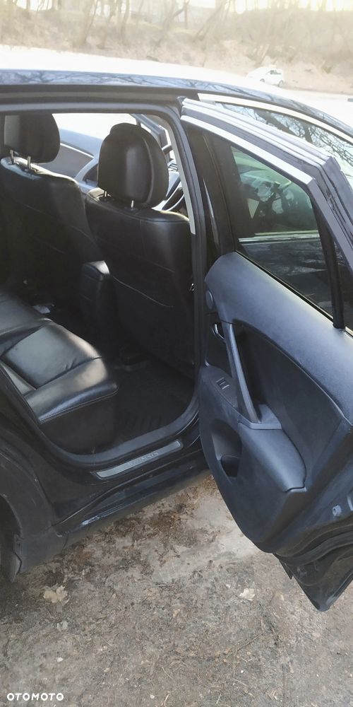 Toyota Avensis 2.2 D-4D 2010 - 10