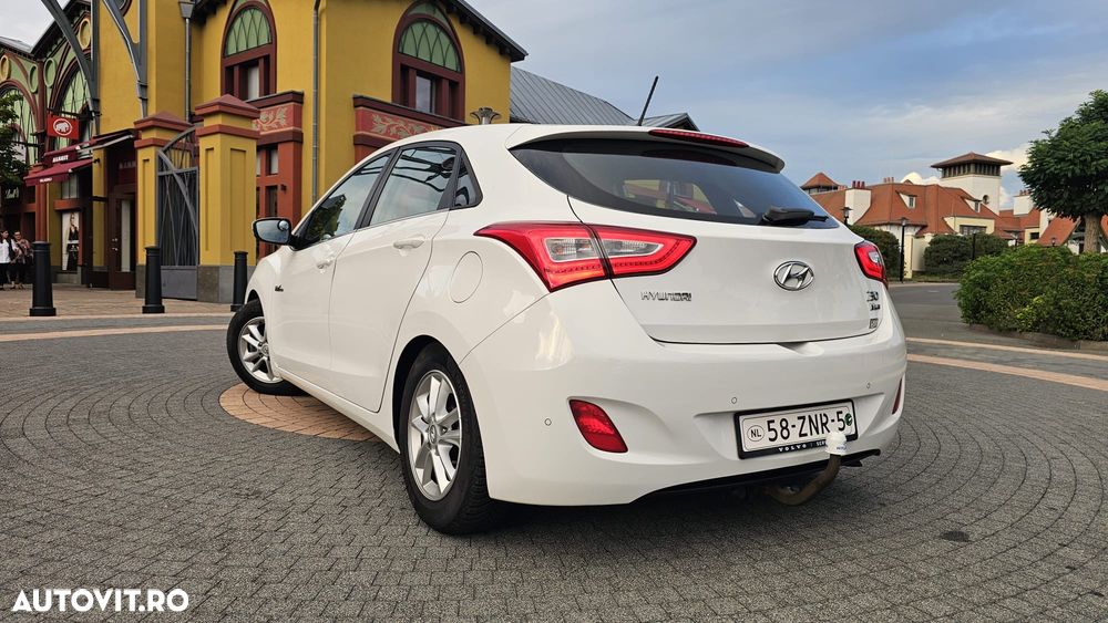 Hyundai i30 1.6 GDI Exclusive Special Edition - 3