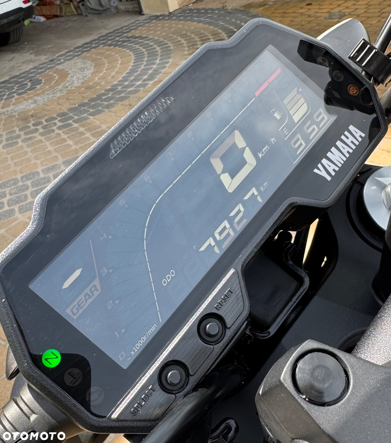 Yamaha MT - 8