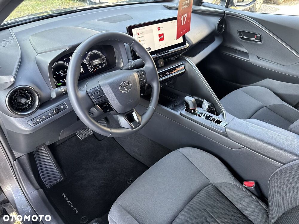 Toyota C-HR - 11