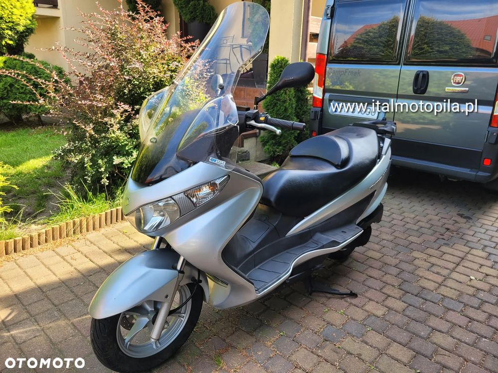 Suzuki Burgman - 14