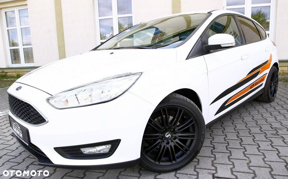 Ford Focus 1.0 EcoBoost Trend Edition - 24