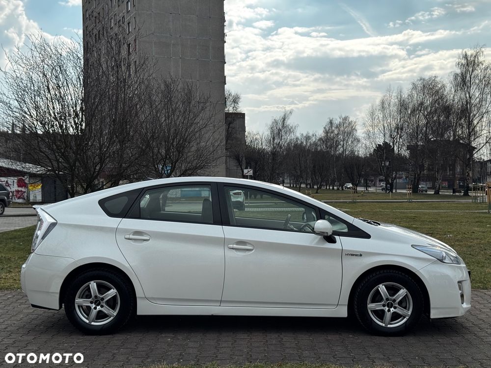Toyota Prius - 27