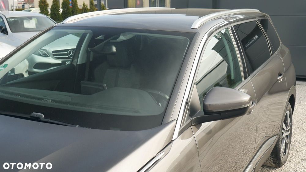 Peugeot 5008 - 19