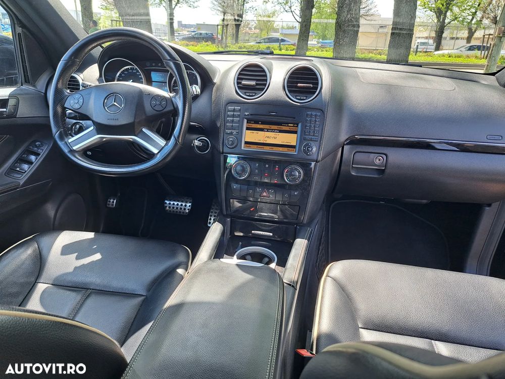 Mercedes-Benz ML - 24