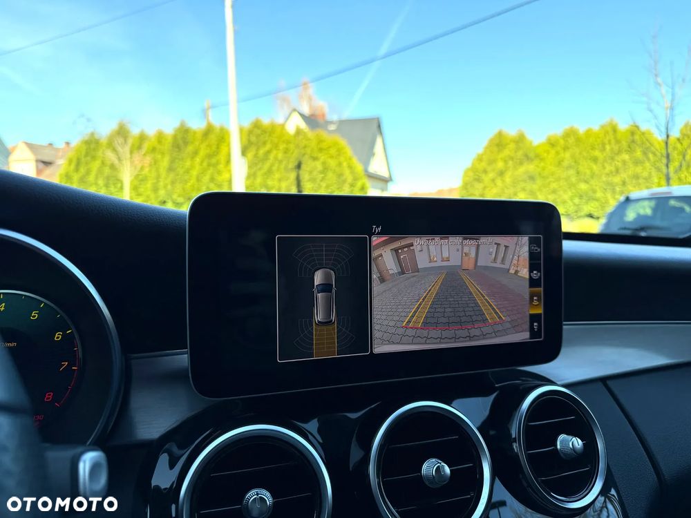 Mercedes-Benz Klasa C 180 T 9G-TRONIC AMG Line - 33