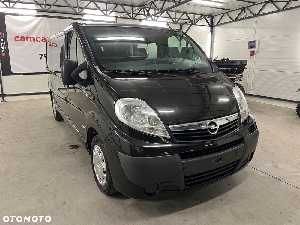 Opel Vivaro - 10
