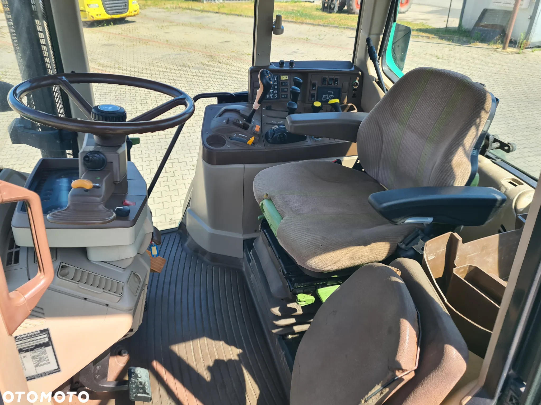 John Deere 6820, TLS - 9