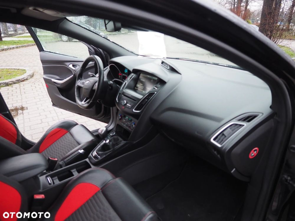 Ford Focus 2.0 TDCi ST-2 - 22