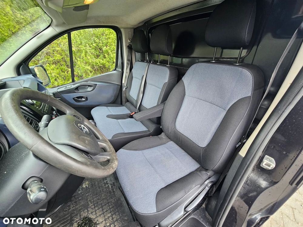 Opel Vivaro - 12