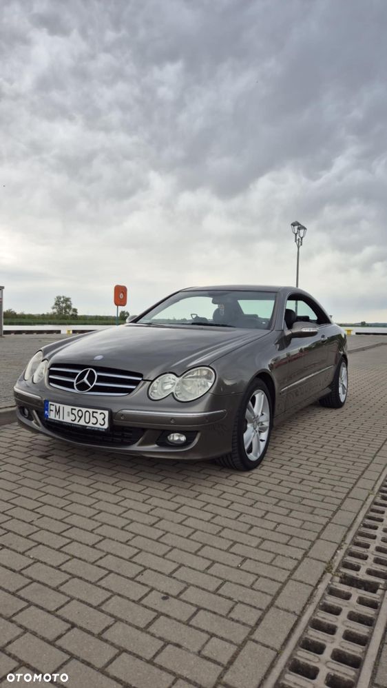 Mercedes-Benz CLK - 2