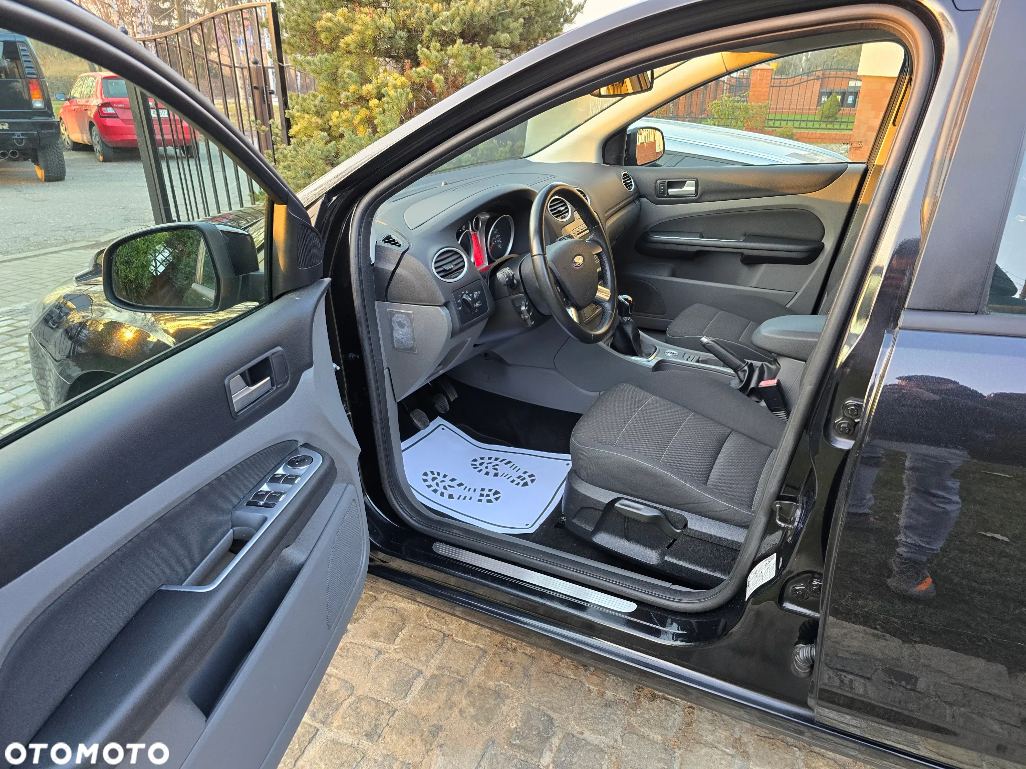 Ford Focus - 24