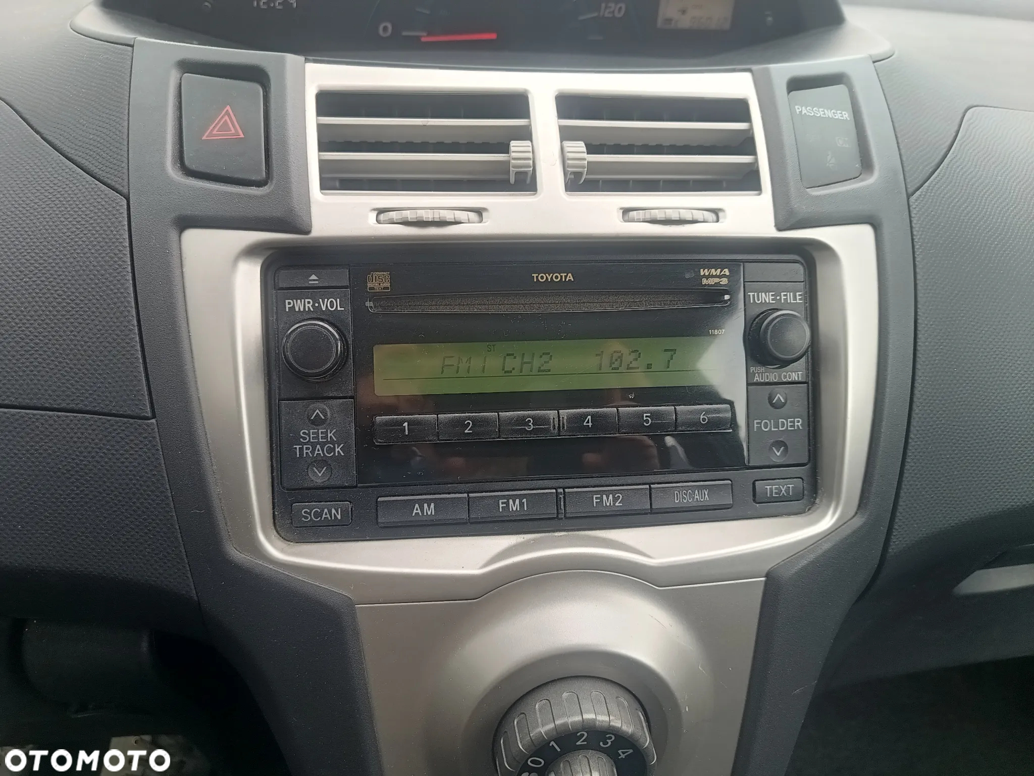 Toyota Yaris 1.5 - 14