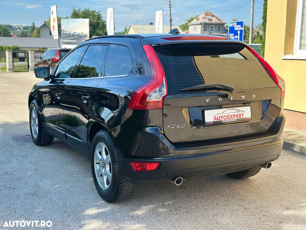 Volvo XC 60 D4 AWD Geartronic Edition Pro - 6