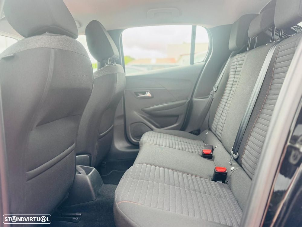 Peugeot 208 1.2 PureTech SE Style - 20