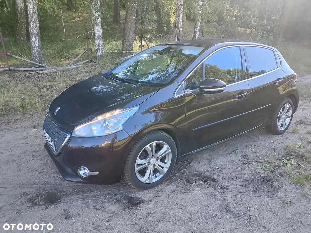 Peugeot 208 - 2