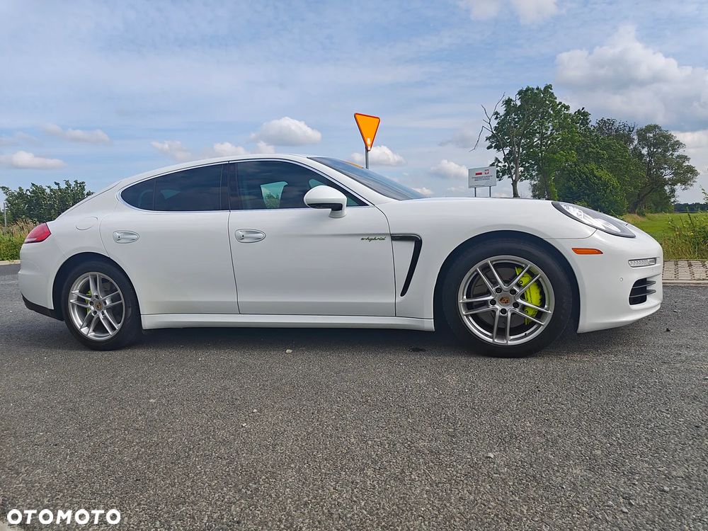Porsche Panamera - 20