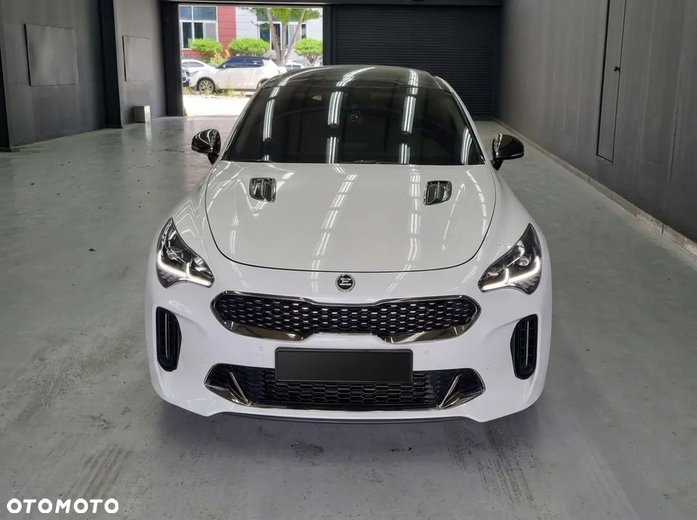 Kia Stinger 2.0 T-GDI GT Line - 3