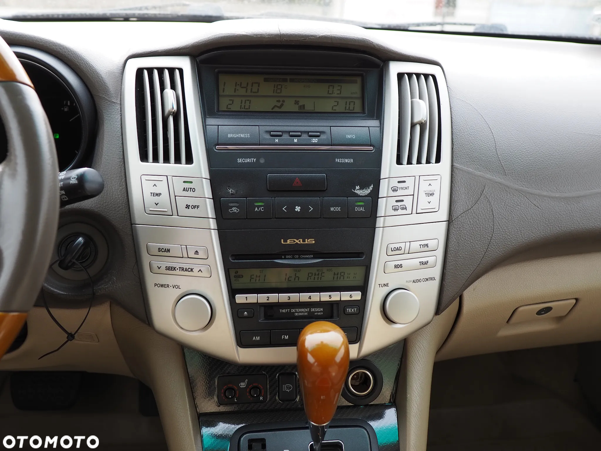 Lexus RX - 27