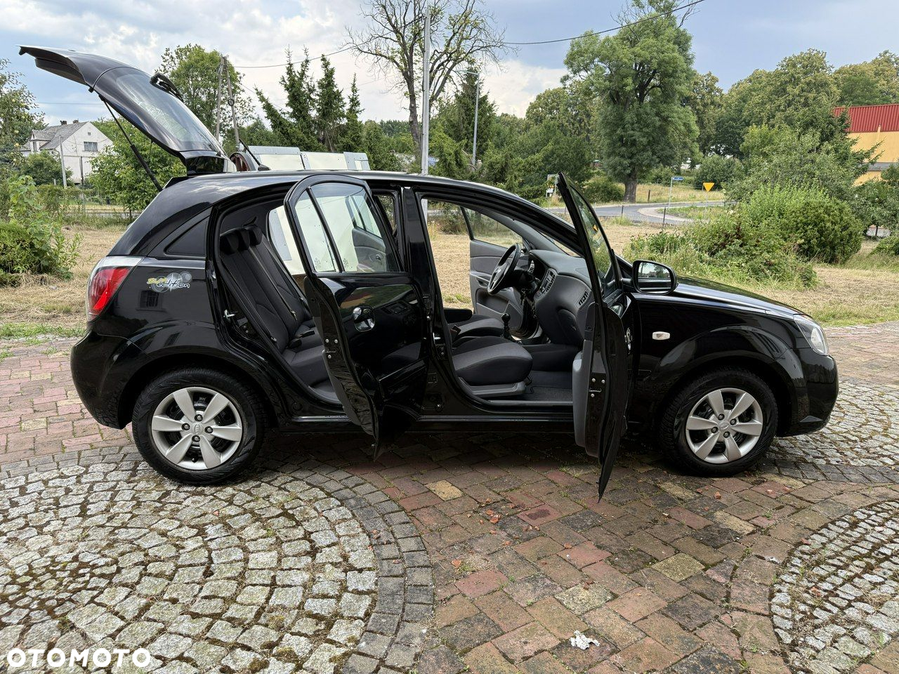 Kia Rio 1.4 Comfort - 12