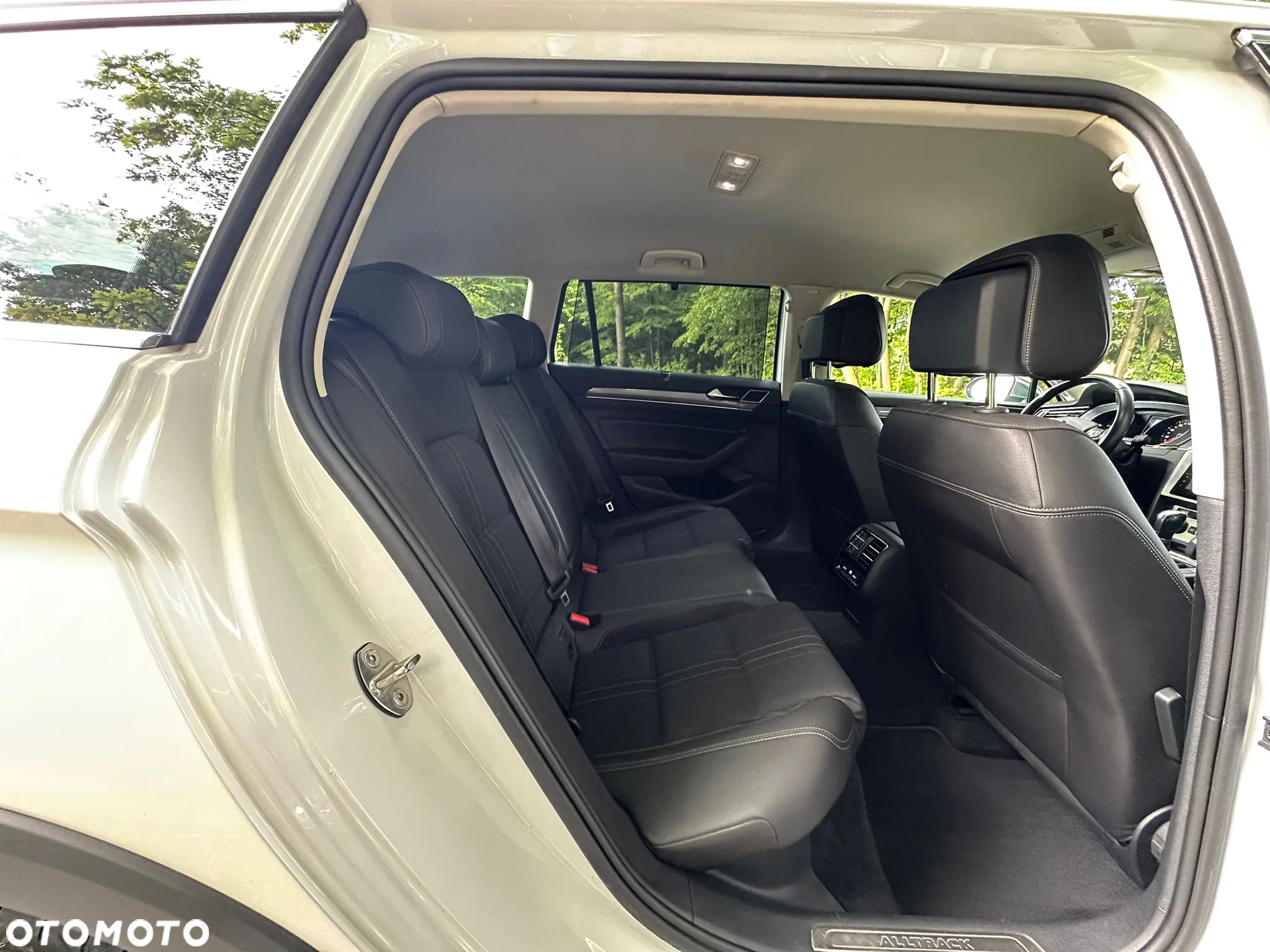Volkswagen Passat Alltrack 2.0 TDI SCR 4Mot DSG - 28