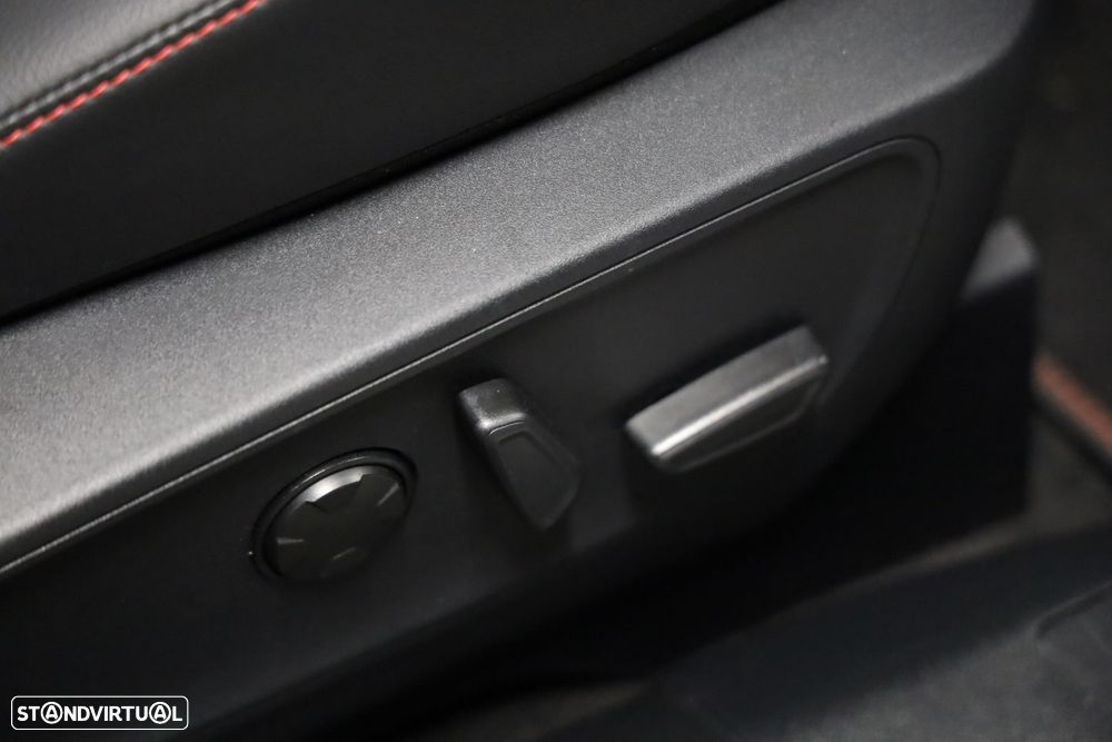 Ford Kuga 2.5 PHEV ST-Line X - 34