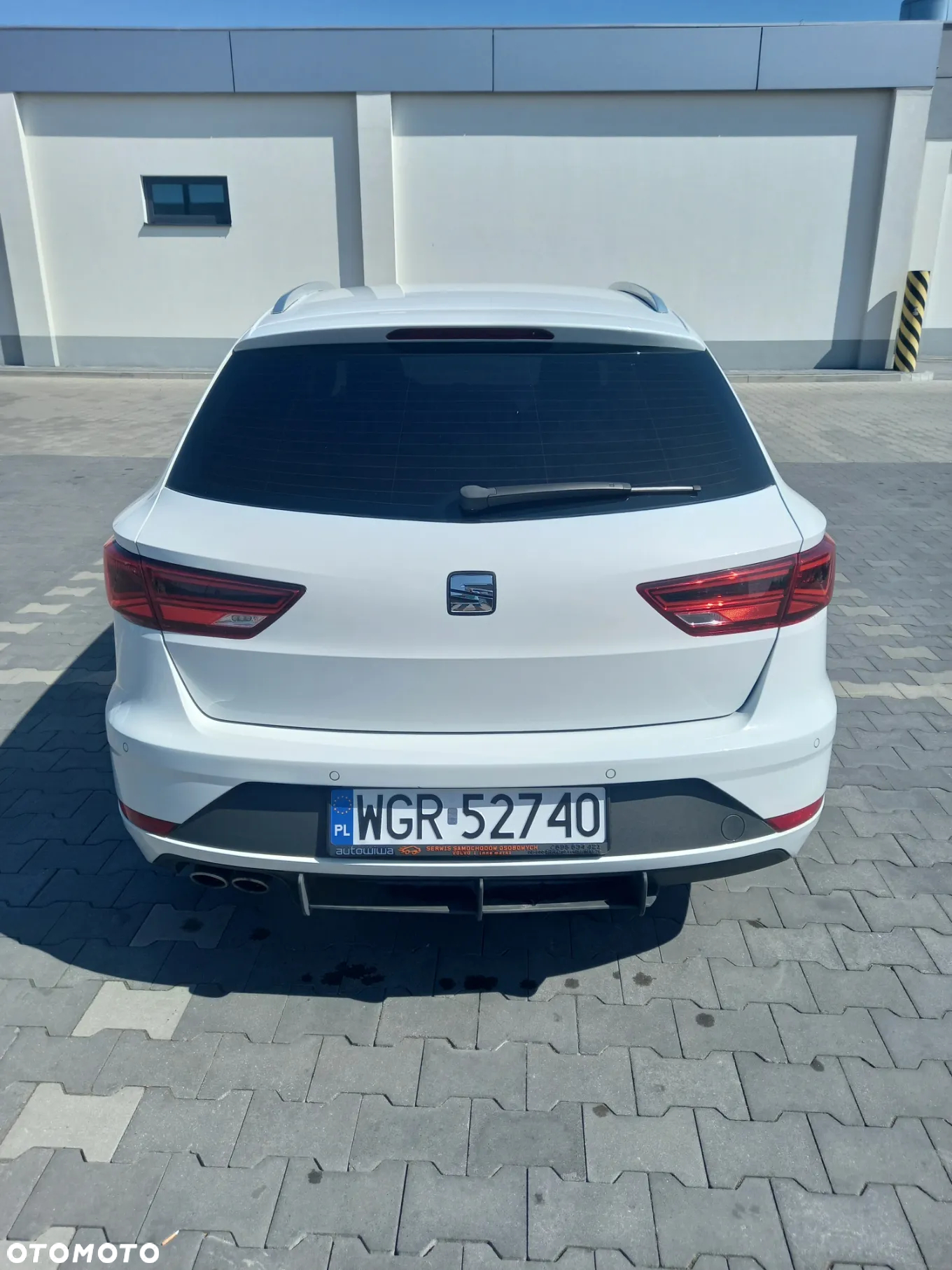 Seat Leon 2.0 TDI DPF Ecomotive DSG FR - 3