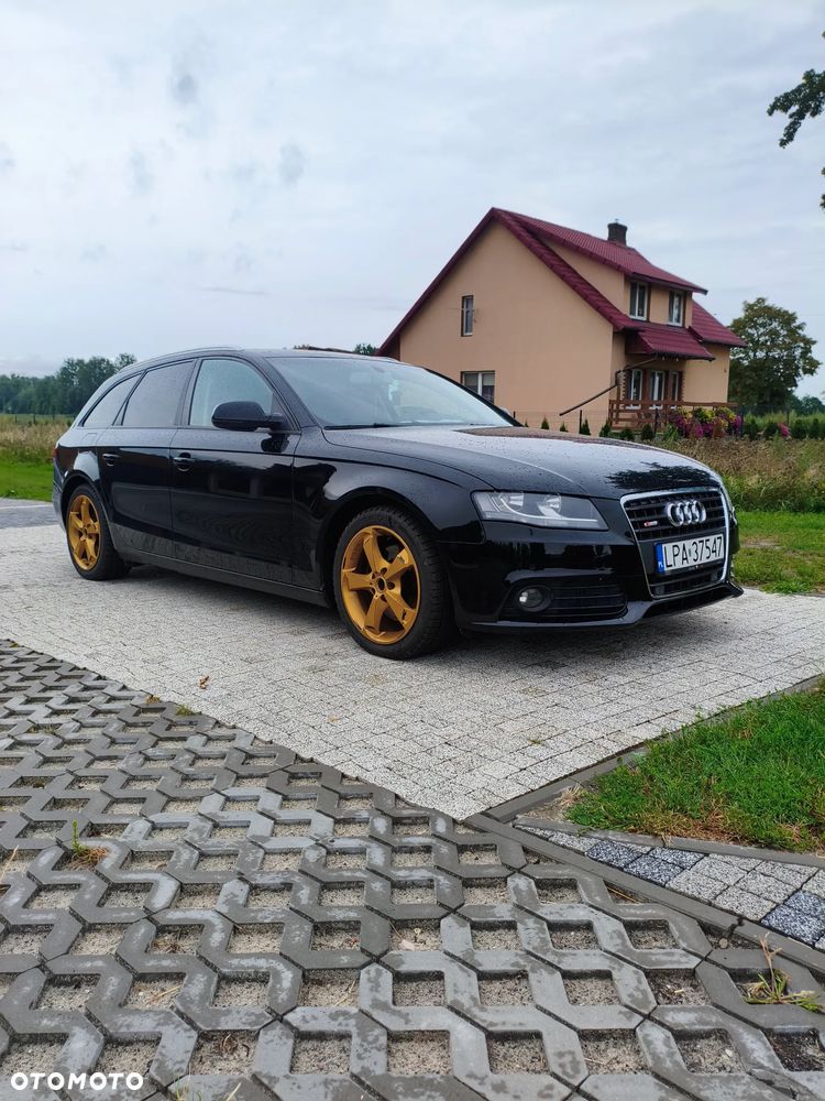 Audi A4 Avant - 1