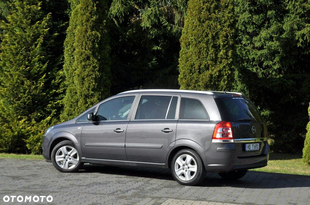 Opel Zafira - 13