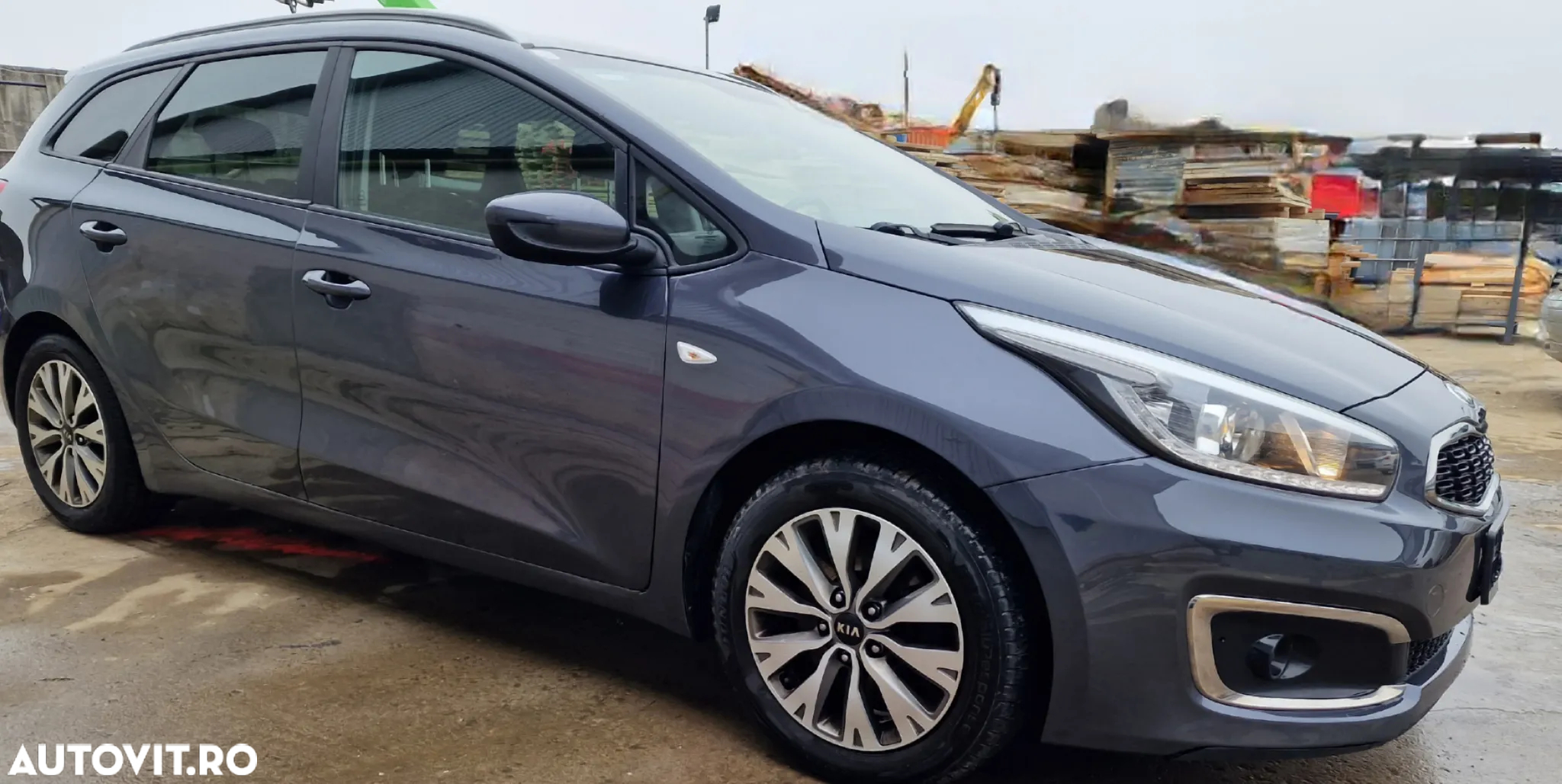 Kia Ceed 1.4 CRDi 90 SW Vision - 4