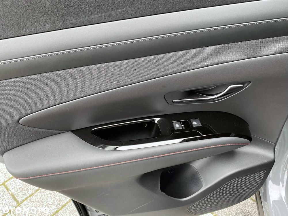 Hyundai Tucson 1.6 T-GDi HEV N-Line 2WD - 25